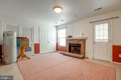 13283 Coppermill Dr, Herndon, VA 20171 - photo 6