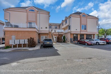 109 Adamecs Way unit 9, South Amboy, NJ 08879 - photo 3