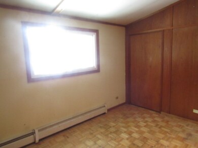 340 2nd St, Freeport, IL 61032 - photo 7