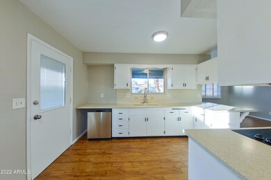 10812 W Connecticut Ave Sun-print-005-00