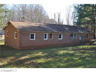 119 Culpepper Rd, Statesville, NC 28625 - photo 2