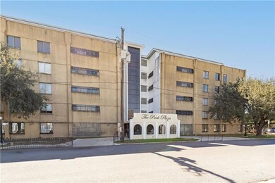 View of apartment building / complex