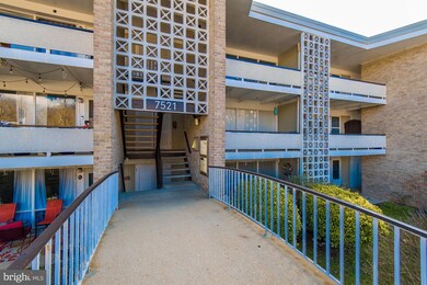 7521 Spring Lake Dr unit D-2, Bethesda, MD 20817 - photo 2
