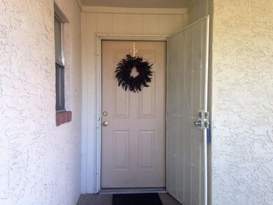 Front door wSecurity Screen