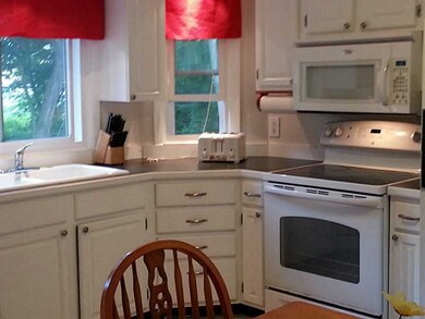 Kitchen. Bright and efficient