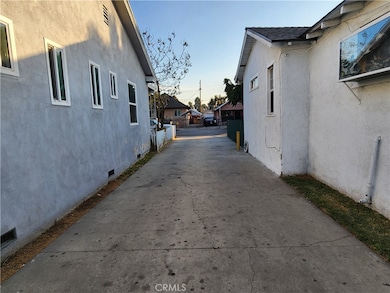 203 E 56th St, Los Angeles, CA 90011 - photo 5