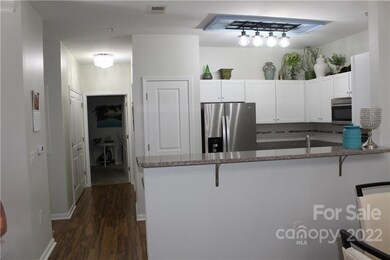 615 Appeldoorn Cir unit 615, Asheville, NC 28803 - photo 7