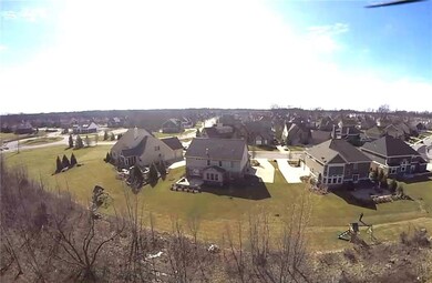 Large lot with no homes behind