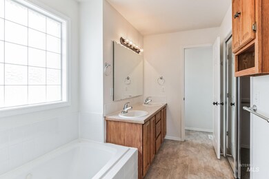 416 Fall Dr, Nampa, ID 83686 - photo 2