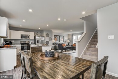 803 Raeann Dr, Greencastle, PA 17225 - photo 6