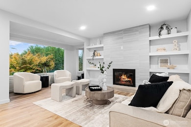 10813 24th Ave NE, Seattle, WA 98125 - photo 3