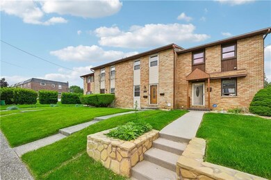 738 S 10th St, Allentown, PA 18103 - photo 4