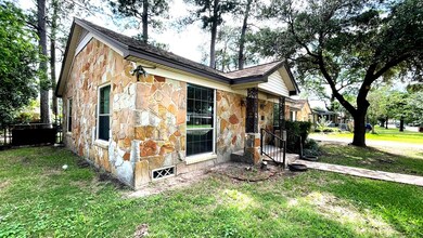 316 Kelley St, Houston, TX 77009 - photo 2