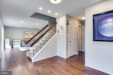 1429 Trapline Ct, Vienna, VA 22182 - photo 4