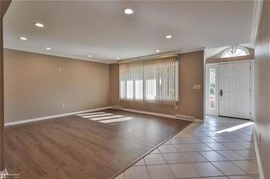 6042 Swamp Rd, Zionsville, PA 18092 - photo 7