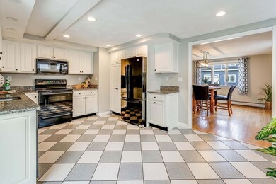 129 Oak St, Wakefield, MA 01880 - photo 2