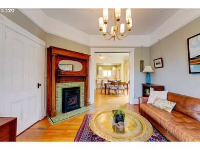 Living Room/Dining Room
