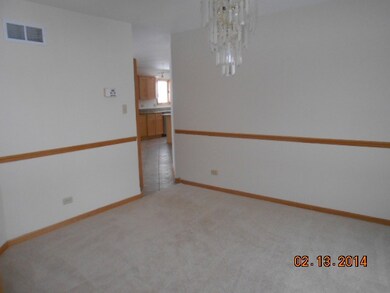 8 Carrington Ct, Hazel Crest, IL 60429 - photo 4