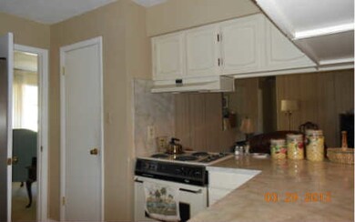 1210 NW Dalian Ln, Lake City, FL 32055 - photo 4