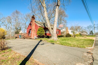 288 W Allen Ridge Rd, Springfield, MA 01118 - photo 4