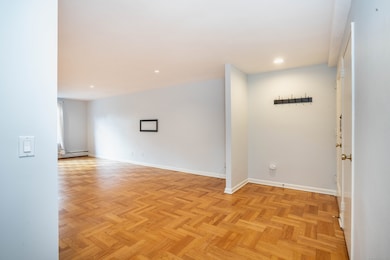 30 Outlook Ave unit 208, West Hartford, CT 06119 - photo 6