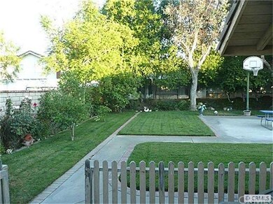 SIDE YARD
