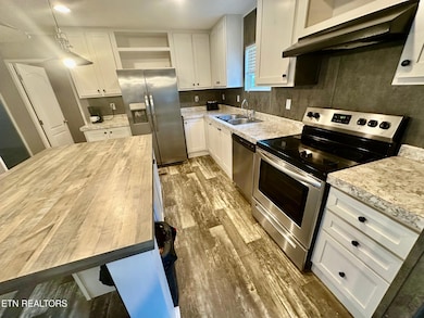 2528 Dogwood Loop Dr, Sevierville, TN 37876 - photo 7