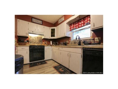 3423 Pennwood Dr, New Albany, IN 47150 - photo 7