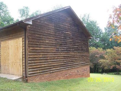 3571 Mountain Brook Road Extension, Asheboro, NC 27205 - photo 4