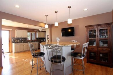 7253 Ziegler Cir, Middleton, WI 53562 - photo 6