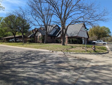 2017 Redbud Rd, Gainesville, TX 76240 - photo 3