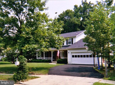 7809 Tower Woods Dr, Springfield, VA 22153 - photo 2