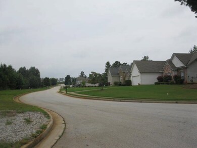 8056 Abington Dr, Locust Grove, GA 30248 - photo 4