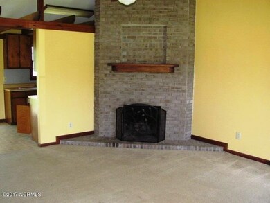 276 Riggs Living Room