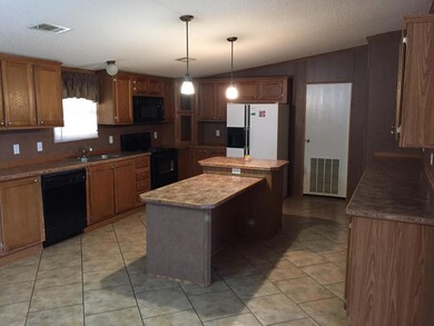 4 - Kitchen 1