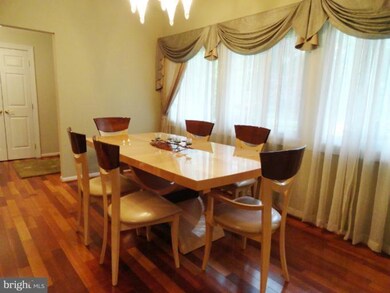 2307 Melinda Dr, Owings Mills, MD 21117 - photo 4