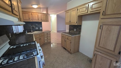 6601 Eucalyptus Dr unit 155, Bakersfield, CA 93306 - photo 7