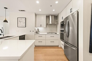 Thomas Graves Landing unit 707, Cambridge, MA 02141 - photo 5