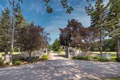 Private gated entrance to 10 acres at 7000.