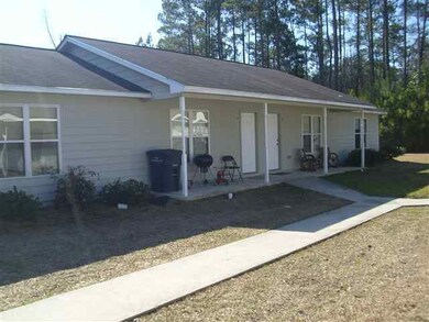 241 Lakewood Dr, Jacksonville, NC 28546 - photo 2