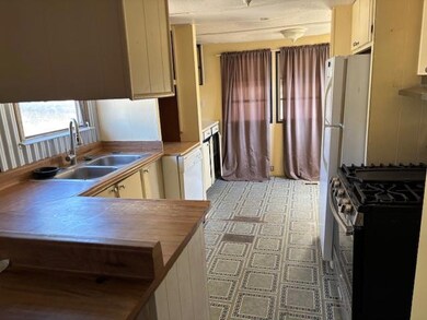 329 E Sequoia unit 32, Valley Springs, CA 95252 - photo 3