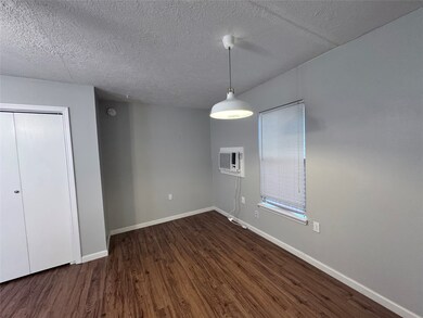 108 Neyland St unit A, Houston, TX 77022 - photo 7