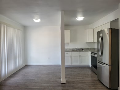 7823 Detroit St unit 3, Houston, TX 77017 - photo 3