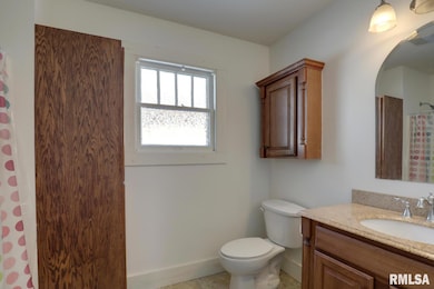 2042 Elm St, Quincy, IL 62301 - photo 6