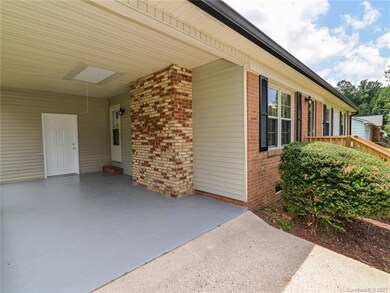 113 Rockledge Dr, Gastonia, NC 28052 - photo 2