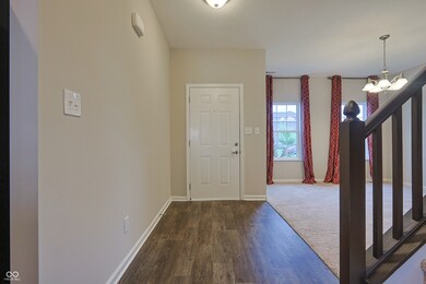 4017 Woodview Dr, Columbus, IN 47201 - photo 7