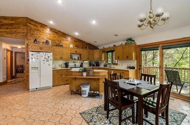 MAIN HOUSE KITCHEN DR.jpeg