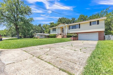 1422 Flamingo Ln, Montgomery, AL 36116 - photo 3
