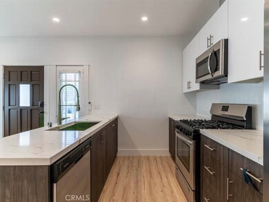 1213 W 24th St, Los Angeles, CA 90007 - photo 3