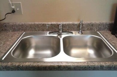 41 Bermuda Colony unit 5, Fox Lake, IL 60020 - photo 3